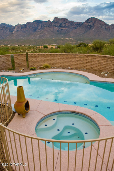 800 E Palisades Road