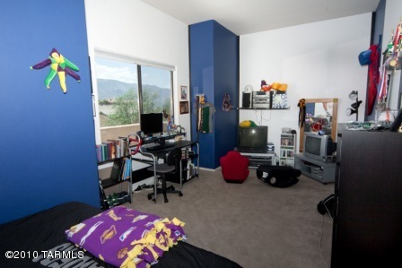 60560 E Broken Bit Place