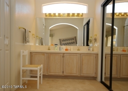 1081 W Wild Dune Lane