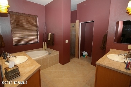 11506 N Moon Ranch Place