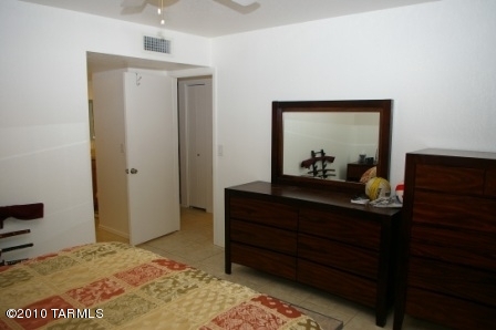 2017 W Southbrooke Circle