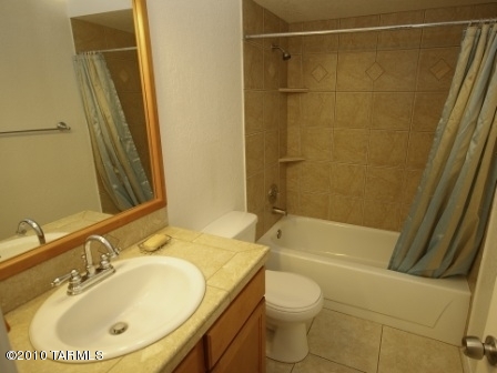 2017 W Southbrooke Circle