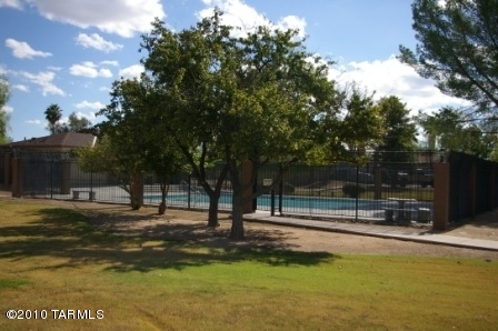 2017 W Southbrooke Circle