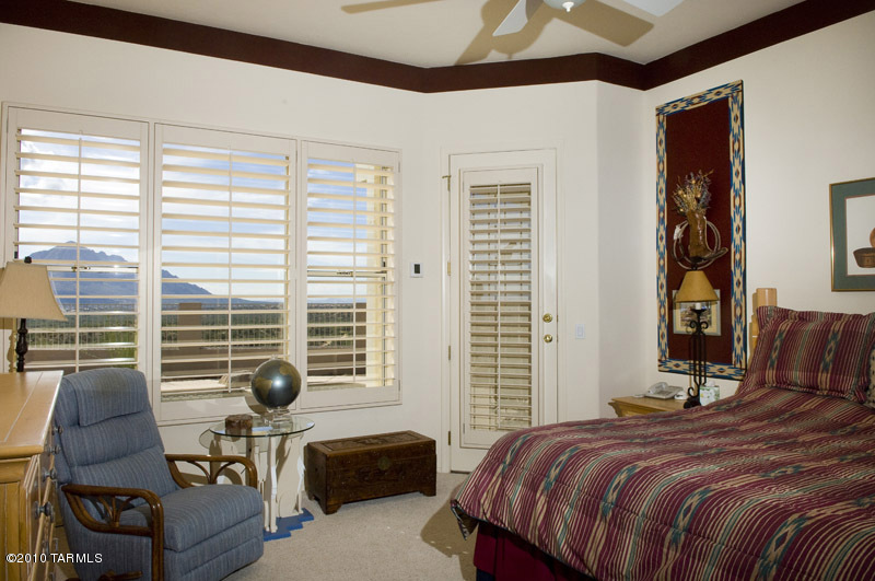 13797 N Silvercreek Place