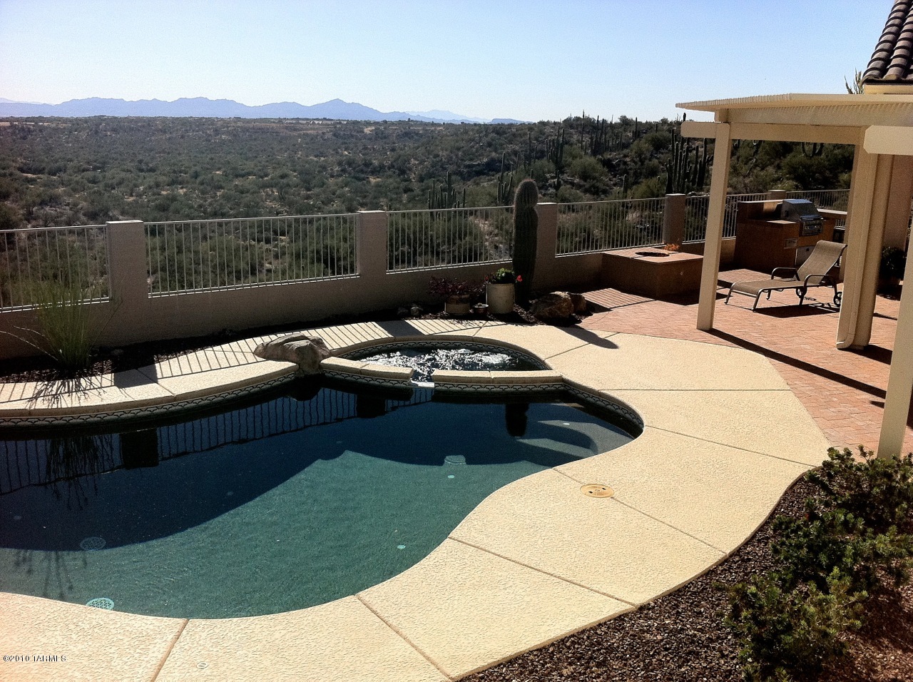 13797 N Silvercreek Place