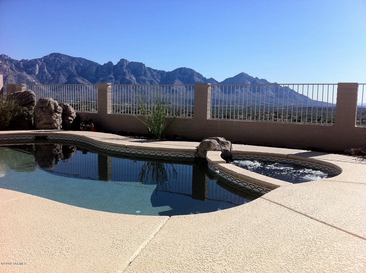 13797 N Silvercreek Place