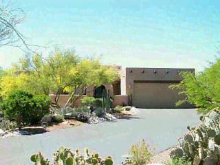 5724 E Placita La Gracias