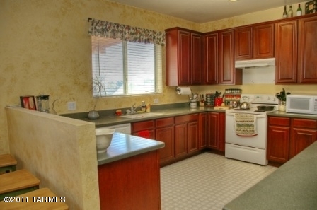 1309 S Woodbine Lane