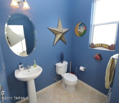 1309 S Woodbine Lane