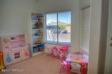 9748 N Sandy Valley Drive