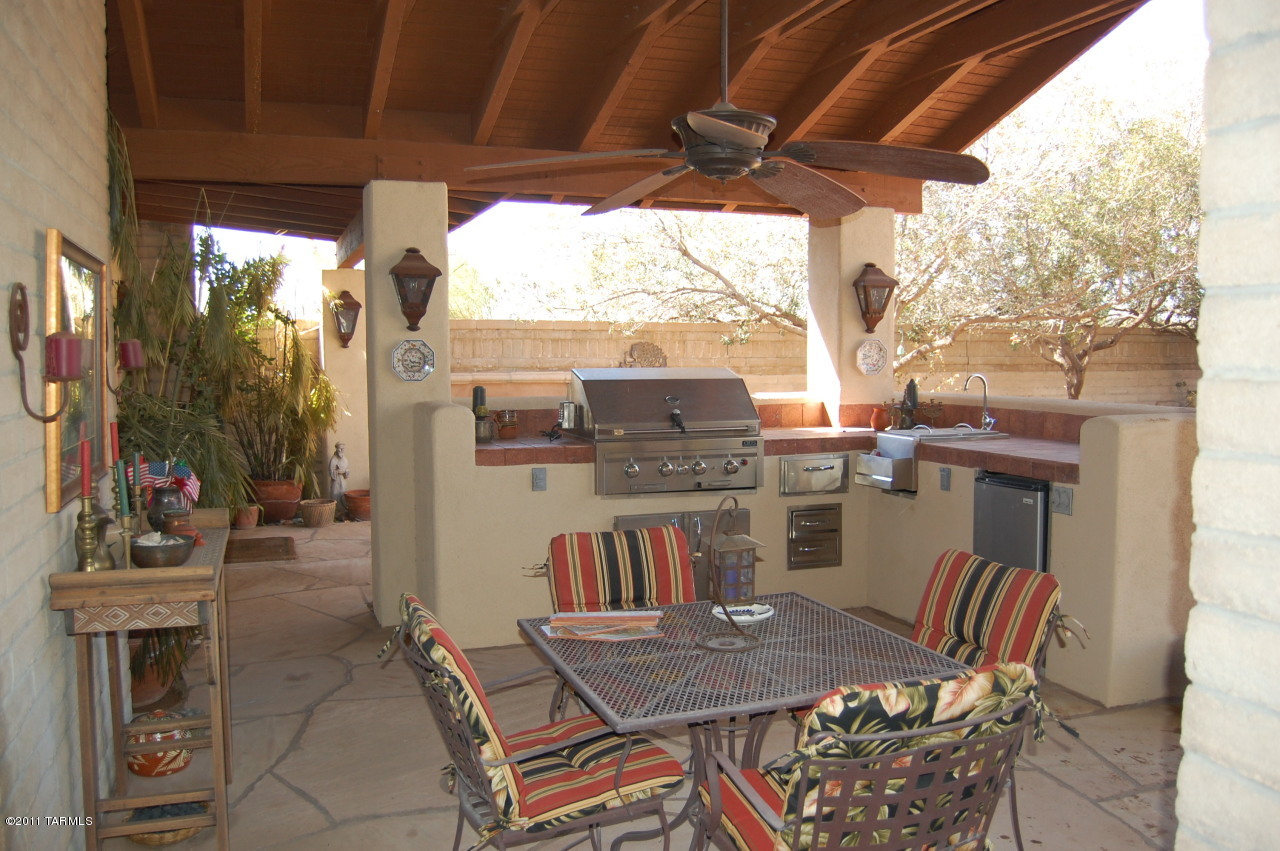 4141 E Pontatoc Canyon Drive