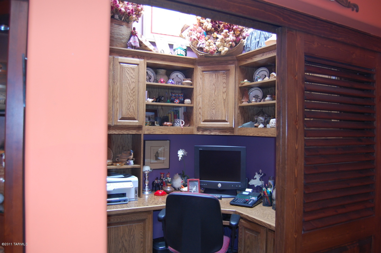 4141 E Pontatoc Canyon Drive