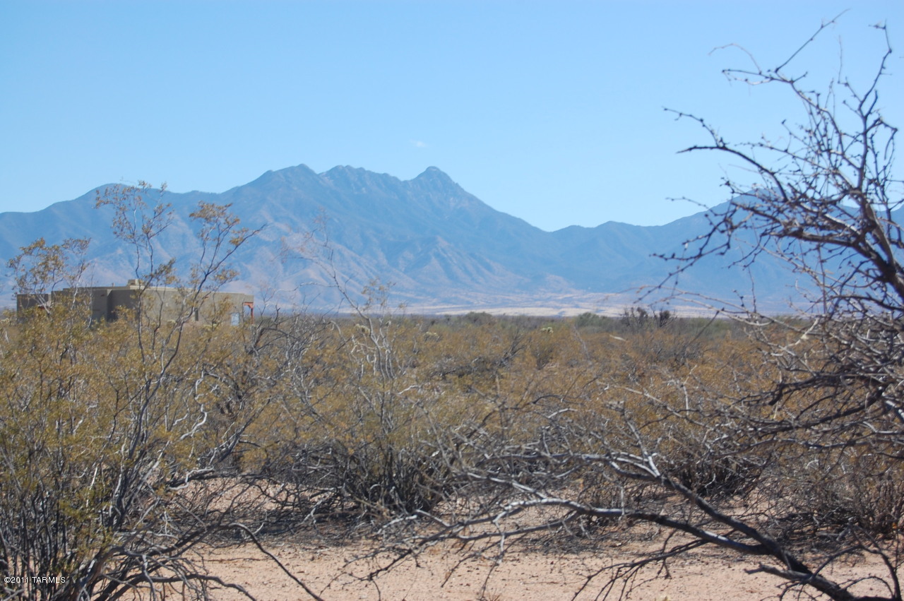 2182 E Old Stone House Trail