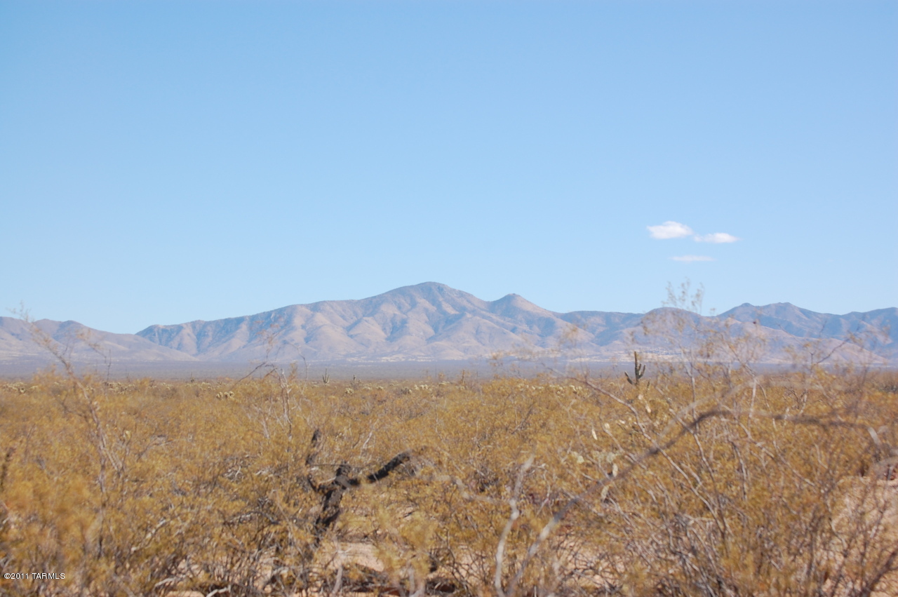 2182 E Old Stone House Trail