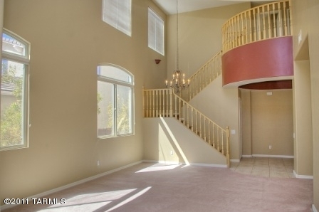 996 W Leatherleaf Drive