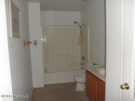 8739 E Getsinger Lane