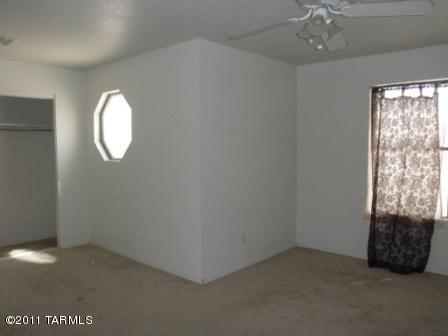 8739 E Getsinger Lane