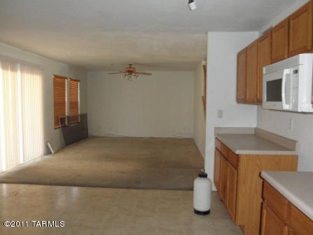 8739 E Getsinger Lane