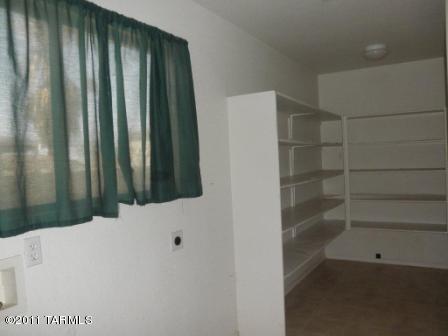 8739 E Getsinger Lane