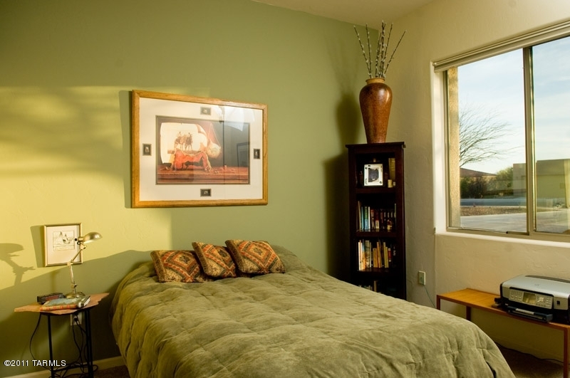 12792 N White Diamond Place