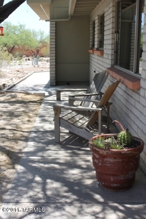 9112 E Indian Canyon Road