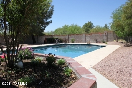 9112 E Indian Canyon Road