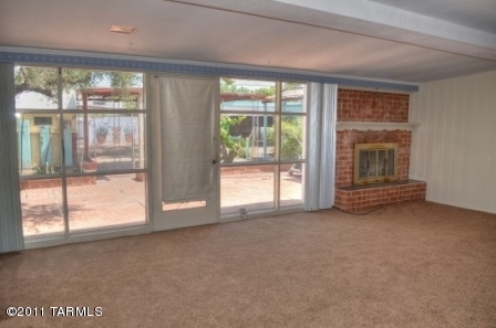 3919 E Calle De Jardin