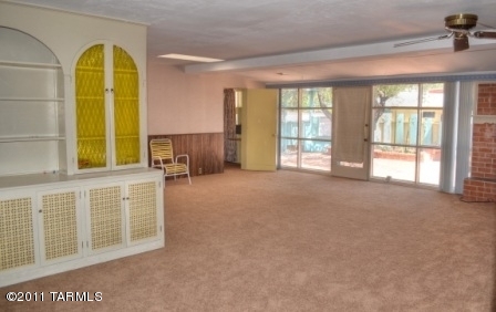 3919 E Calle De Jardin