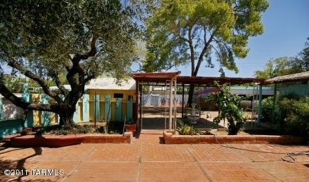 3919 E Calle De Jardin