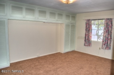 3919 E Calle De Jardin