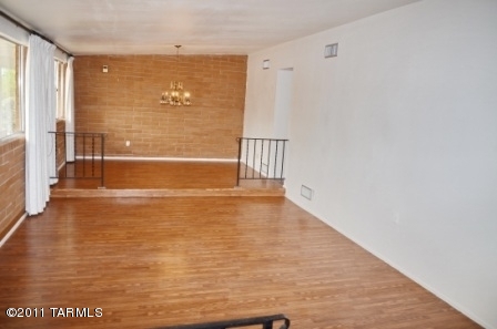 1710 W Chapala Drive