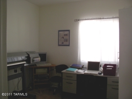 12111 N Kylene Canyon Drive