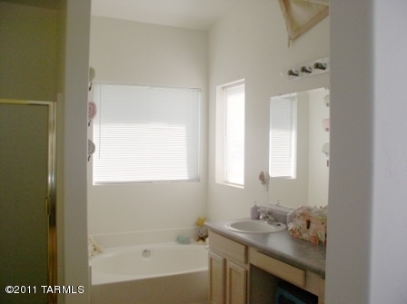 12111 N Kylene Canyon Drive