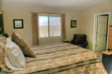 12645 E Red Iron Trail