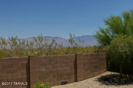 12645 E Red Iron Trail