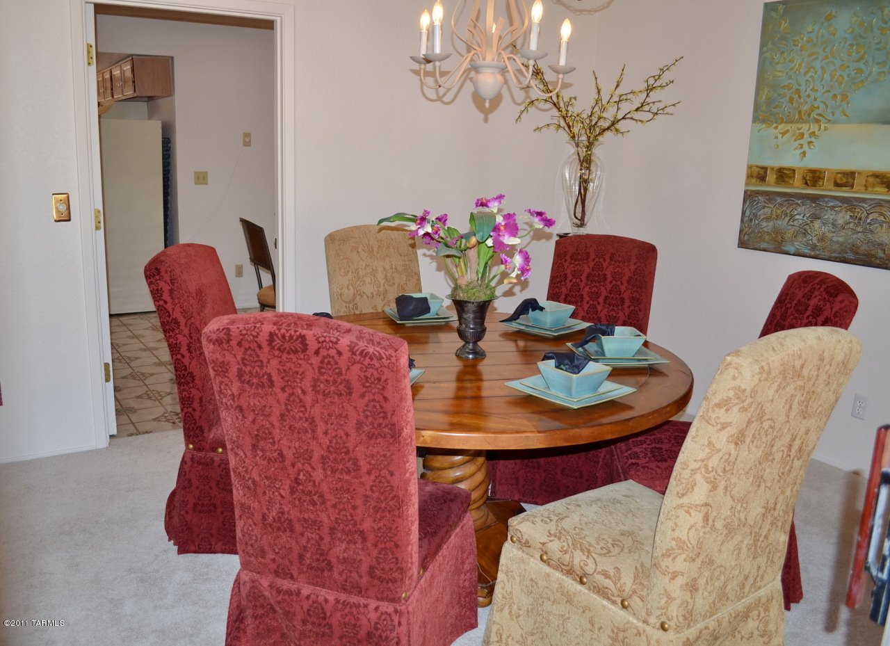 1800 W Liddell Drive