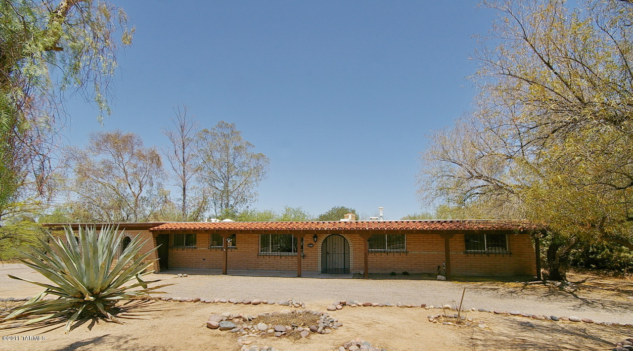 1800 W Liddell Drive