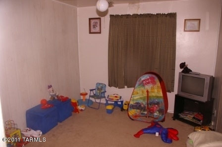 1525 N Calle Valencia