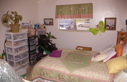 1525 N Calle Valencia