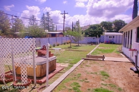 1525 N Calle Valencia