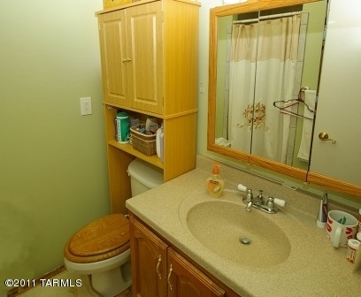 1525 N Calle Valencia