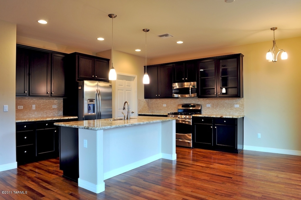 578 E Channel View Place