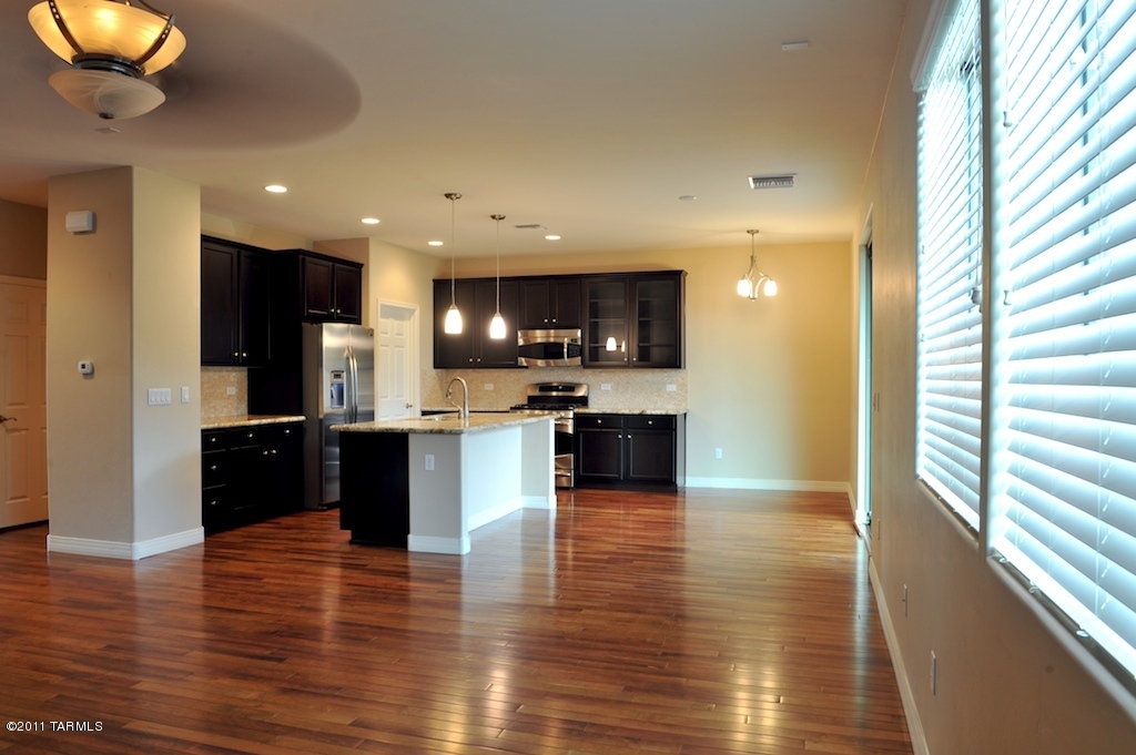 578 E Channel View Place