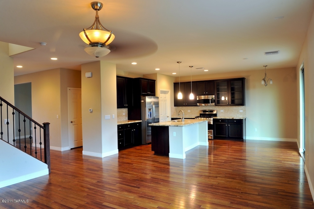 578 E Channel View Place