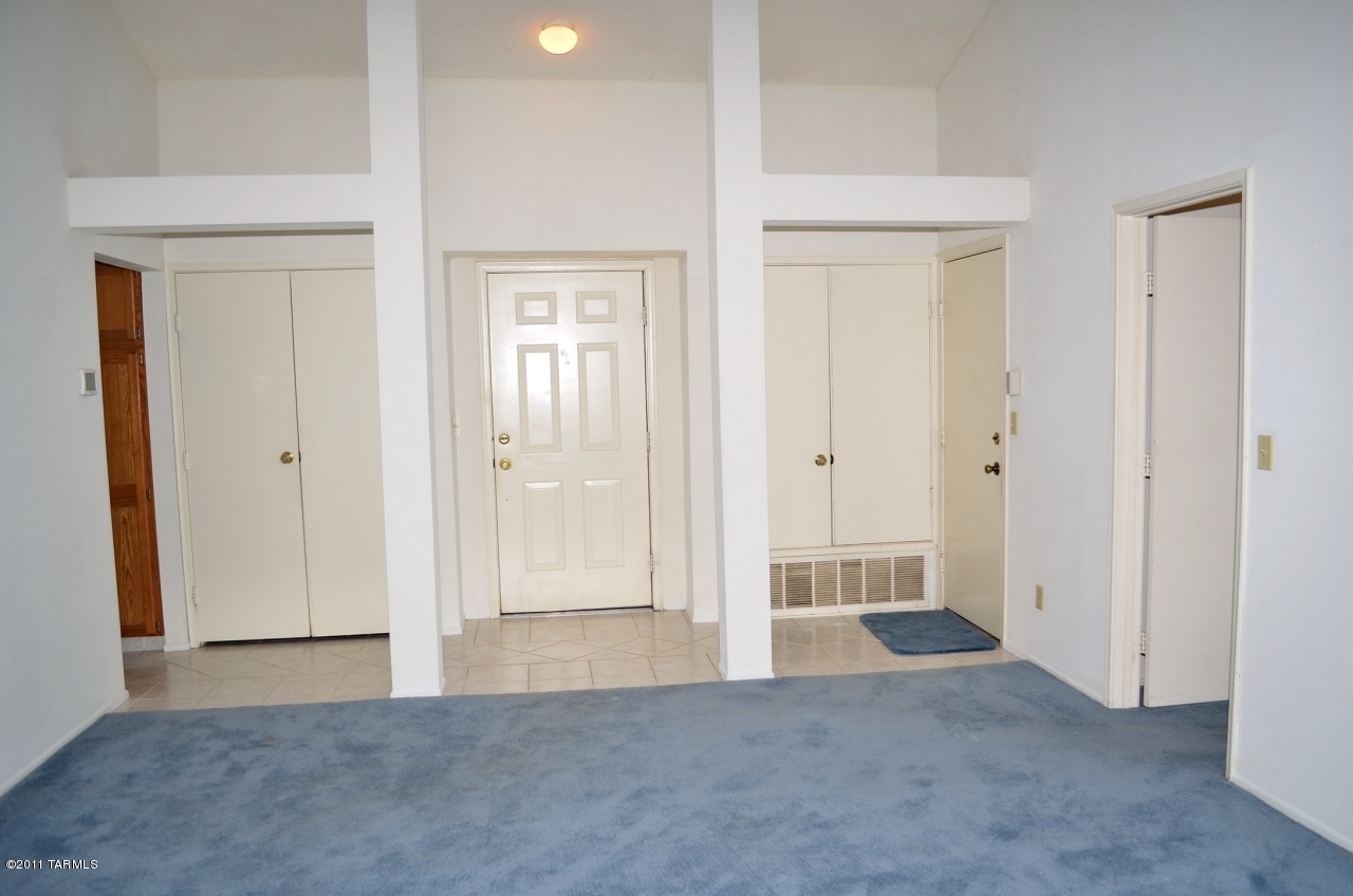 4750 W Snow Leopard Drive