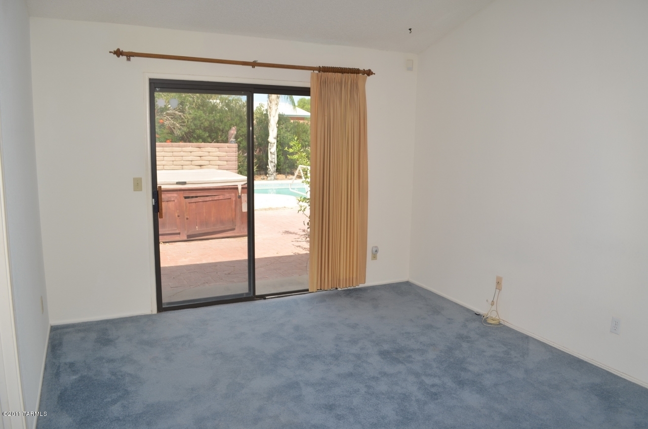 4750 W Snow Leopard Drive