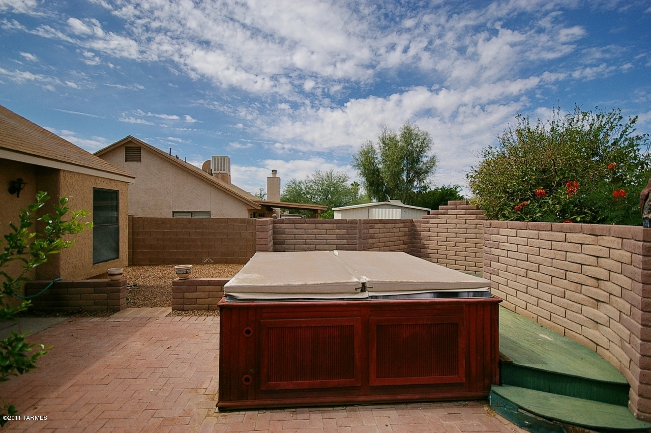 4750 W Snow Leopard Drive