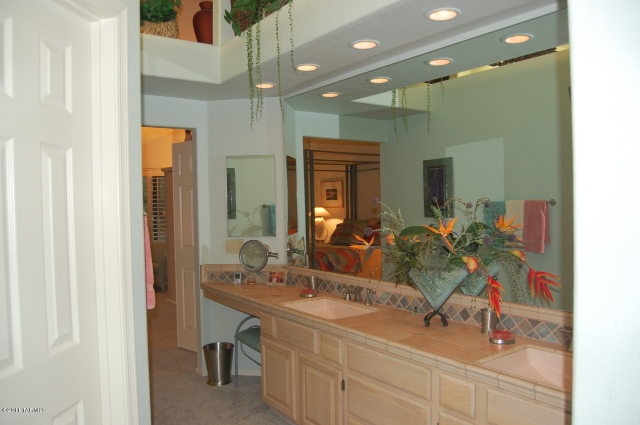 7283 E Grey Fox Lane