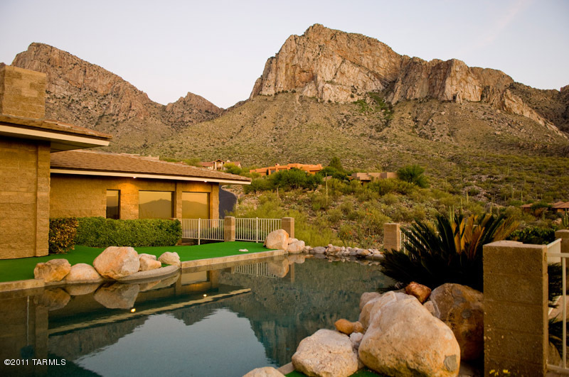 1581 E Crimson Canyon Place