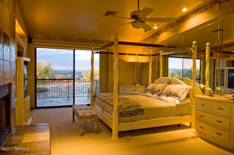 1581 E Crimson Canyon Place